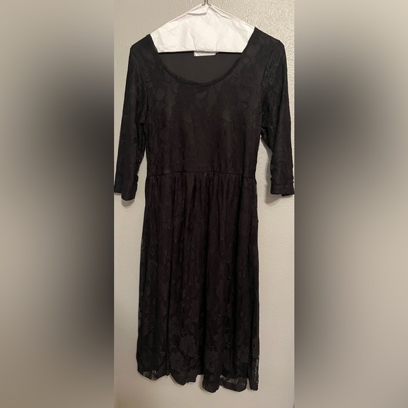 Black Lace Dress - Picture 1 of 2